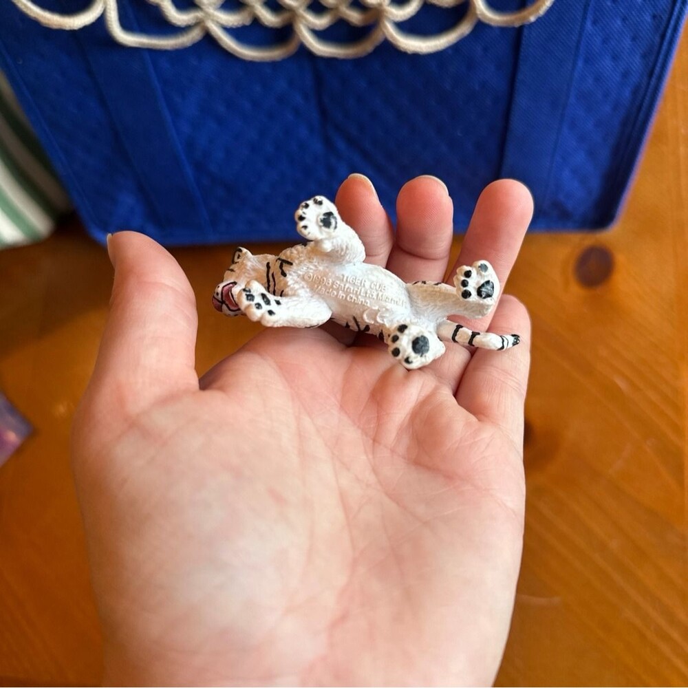Vintage Schleich White Tiger & Cubs Figurines Toy Animals - Picture 9 of 9